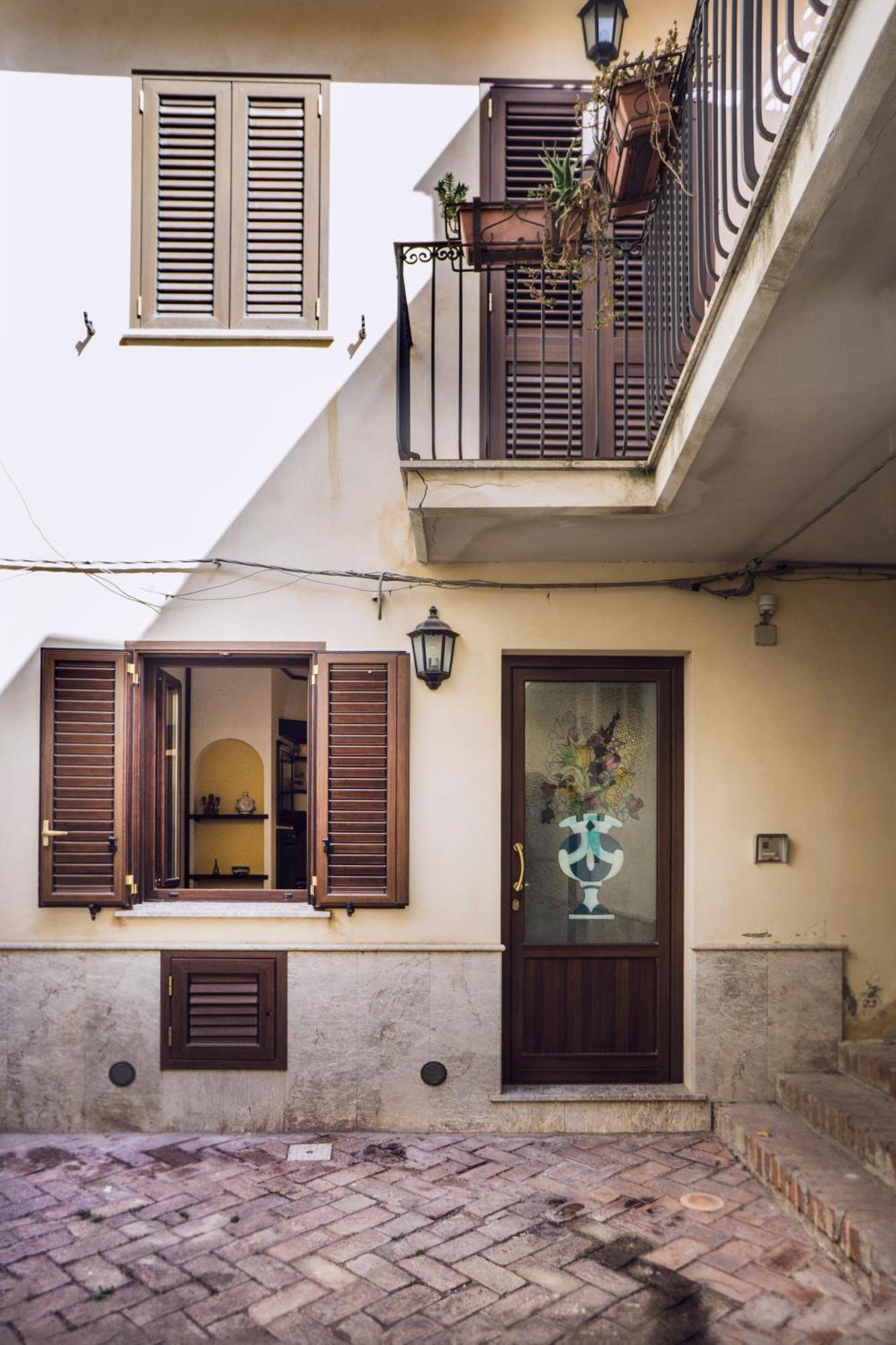 Ferienwohnung Tina House - Il Cortile Nel Centro Storico Di Taormina Exterior foto